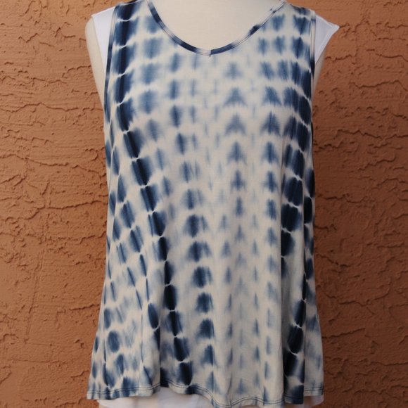 Bleu Tops - NWT Sleeveless Blouse